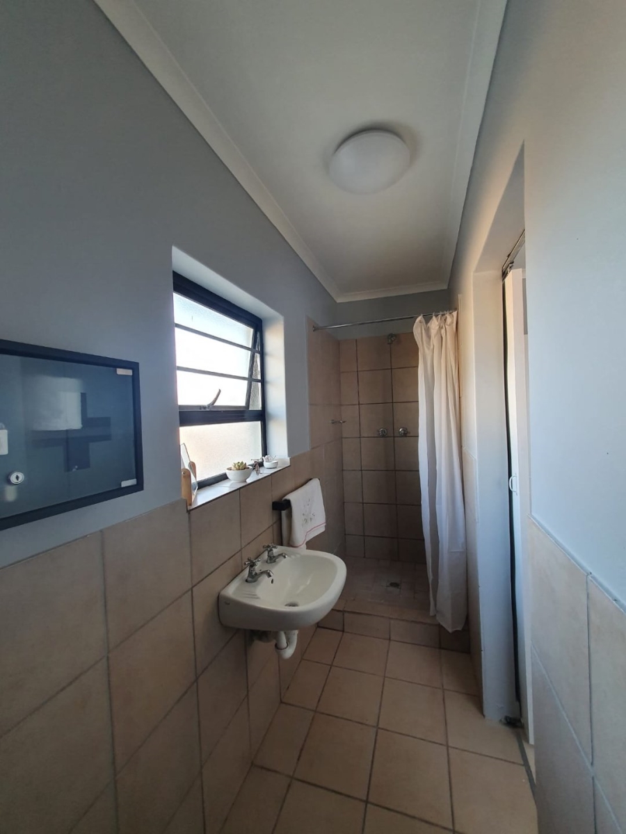 1 Bedroom Property for Sale in Strand Industria Western Cape